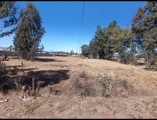 4,047M² VACANT LAND FOR SALE IN HIGHBURY